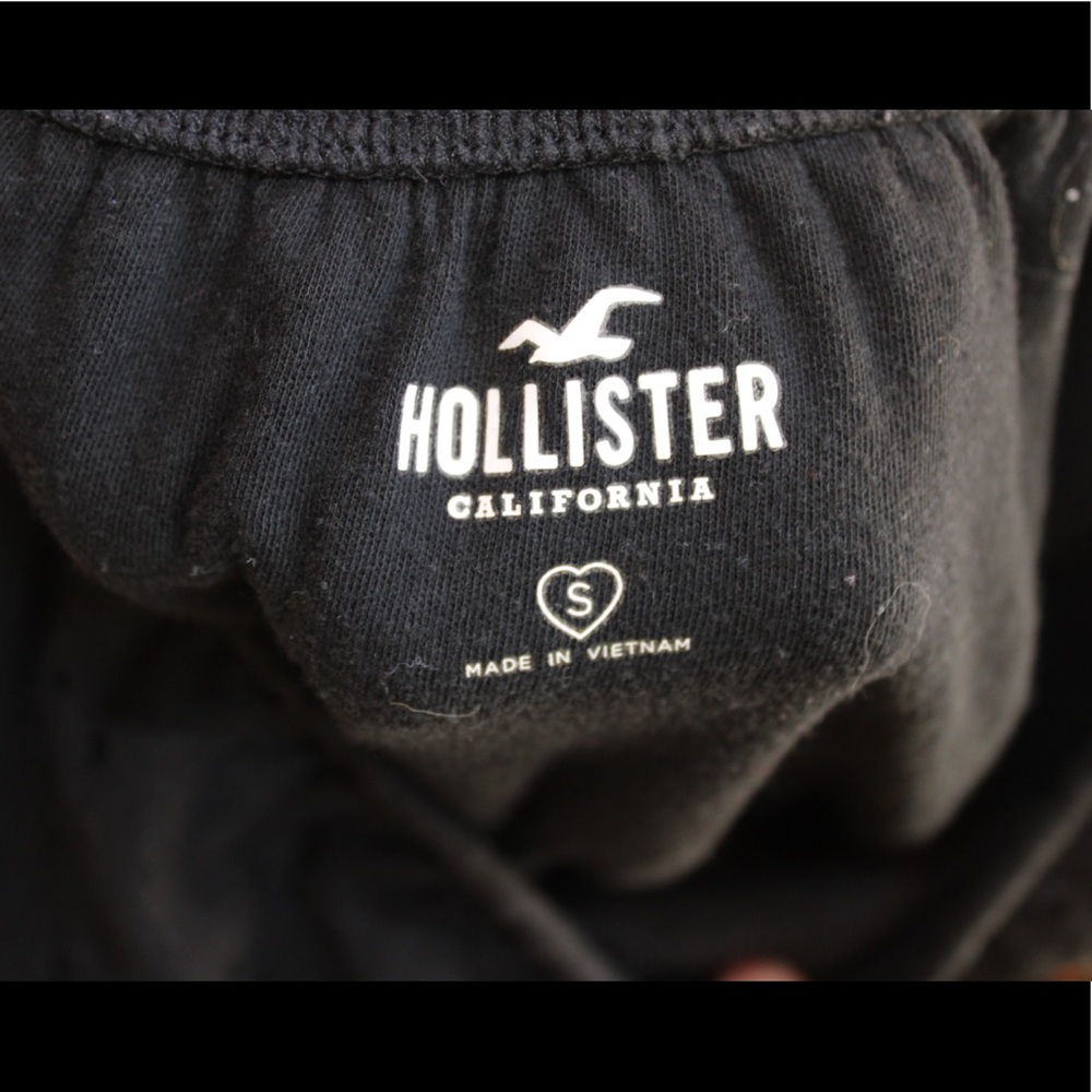 Hollister crop top